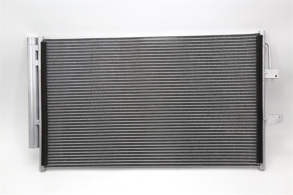8010074000 GEELY Car HAOYUE 1.8T kondicionáló hűtő kondenzátor